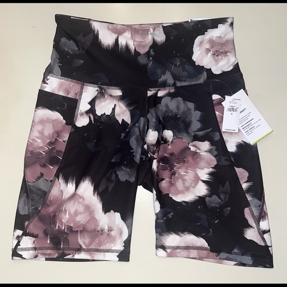 NWT Old Navy High Rise Go-Dry Active Bermuda Shorts - Picture 1 of 4